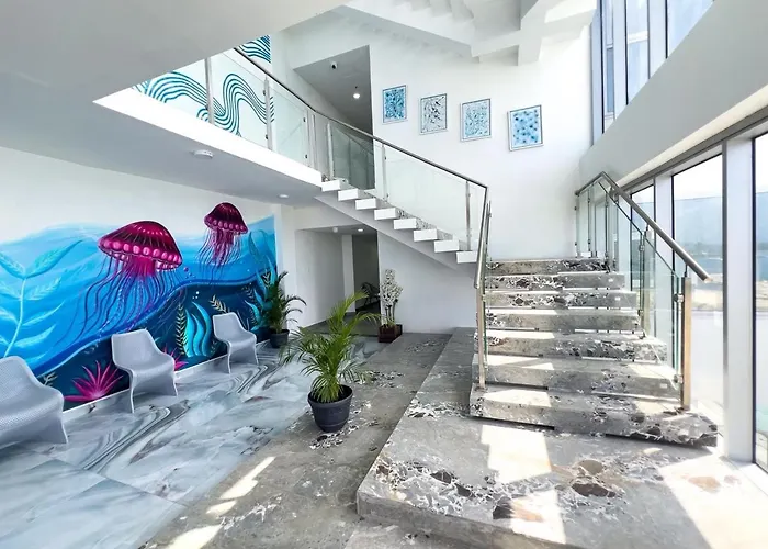 Oceanfront Twin W/ Ocean Views 4*